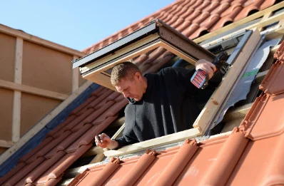 Pose de fenêtres de toit Velux à Meslan